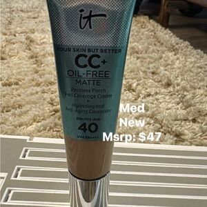 IT Cosmetics CC+ Oil-Free Matte Cream - Blue and Silver